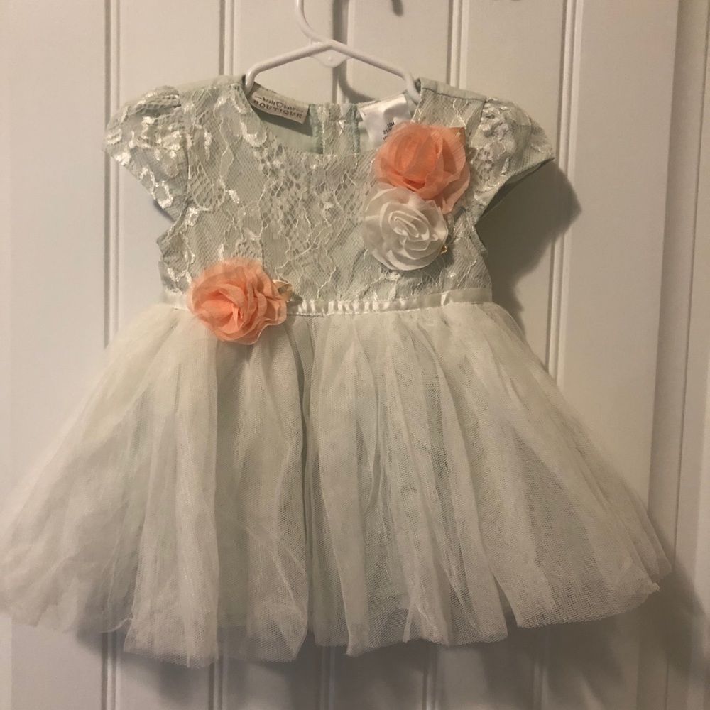 Toddler dress - 12m - Like new!